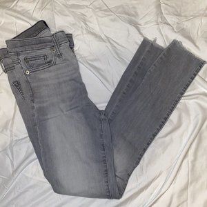 GAP Denim high rise jean legging grey wash W/ button fly size 2/26